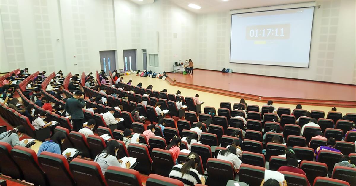 ศูนย์ภาษา คณะศิลปศาสตร์ จัดอบรมเพื่อยกระดับทักษะภาษาอังกฤษ ตามมาตรฐาน CEFR B1  English for Undergraduates (นิสิตรหัส 62) 15-16 ตุลาคม 2565